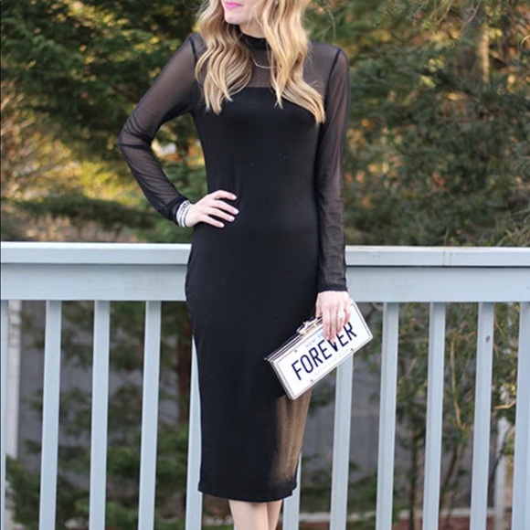 Lulus Dresses & Skirts - 🆕🥂Form fitting dress w/mesh panel